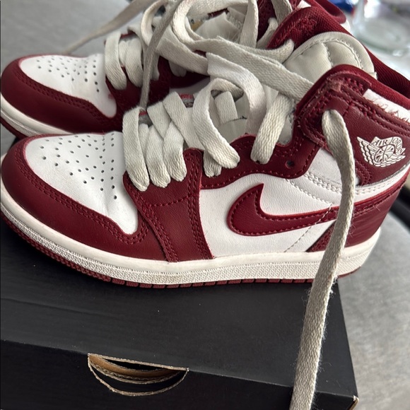 Nike Kids Red and White Sneakers - Picture 2 of 5